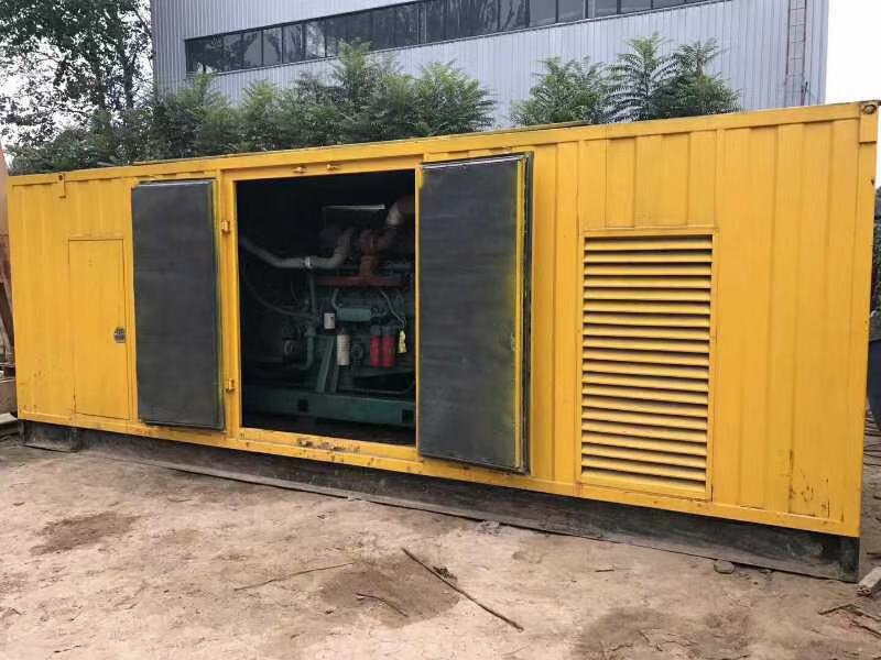 沙湾柴油发电机组滤清器内充满机油但压力不足如何进行故障排查？